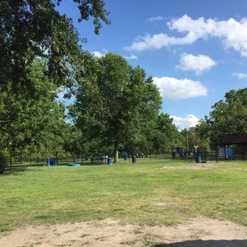 Ridgeway Bark Park - View from middle of the park - Dog Parks Near Me - Hampton, Virginia Ridgeway Bark Park - View from middle of the park - Dog Parks Near Me - Hampton, Virginia