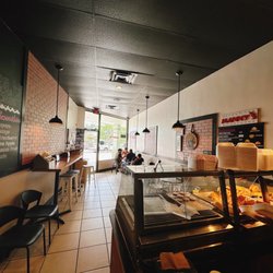 Manny's Cafe & Bakery