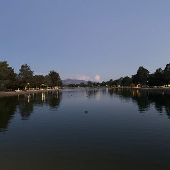 Sunset Park - Lake - Dog Parks Near Me - Las Vegas, Nevada Sunset Park - Lake - Dog Parks Near Me - Las Vegas, Nevada