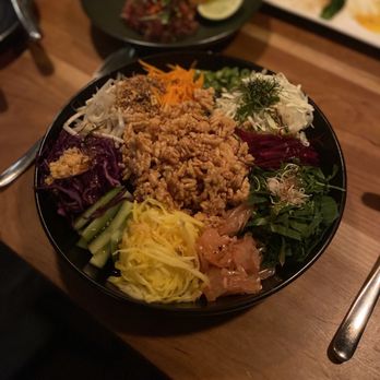 Pusadee's Garden - 17 ingredient salad - Thai Near Me - Pittsburgh, Pennsylvania Pusadee's Garden - 17 ingredient salad - Thai Near Me - Pittsburgh, Pennsylvania