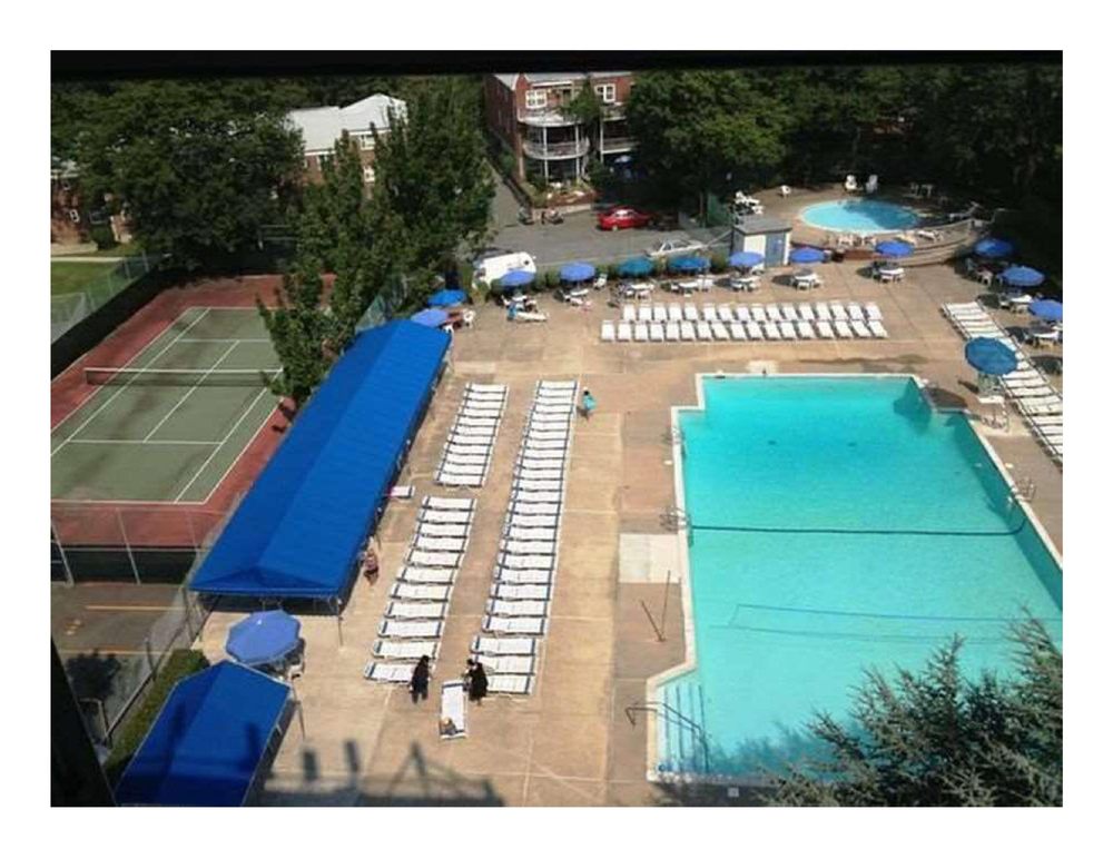 Belshire Manor Pool Club, Bayside Roadtrippers