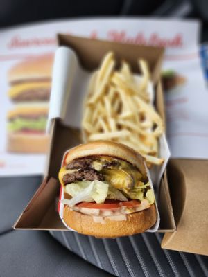 In-N-Out Burger by null