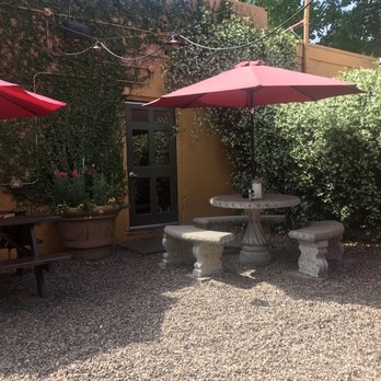 Empire Cafe - Outdoors - Breakfast & Brunch Near Me - Houston, Texas