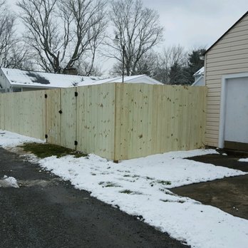 Estherlee Fence - Privacy Wood Fence with Gate - Fences & Gates Near Me - North Lima, Ohio Estherlee Fence - Privacy Wood Fence with Gate - Fences & Gates Near Me - North Lima, Ohio