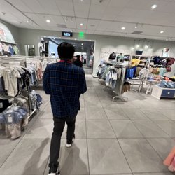 H&M