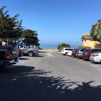 Fogcatcher Inn - Parking lot - Hotels Near Me - Cambria, California Fogcatcher Inn - Parking lot - Hotels Near Me - Cambria, California