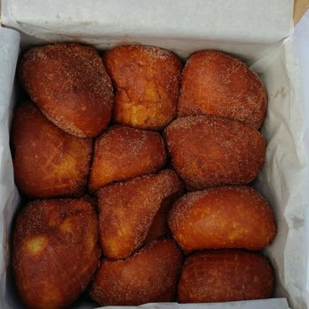 Leonard's Bakery - Cinnamon malasadas - Bakeries Near Me - Honolulu, Hawaii Leonard's Bakery - Cinnamon malasadas - Bakeries Near Me - Honolulu, Hawaii