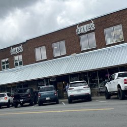 Bull's Boots and Western Wear