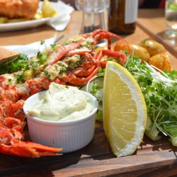 Lobster Pot - Dressed Lobster with Warm New Potatoes sprinkled with Paprika