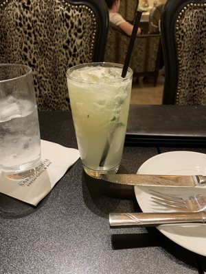 Safari Room Fresh Grill and Bar by null