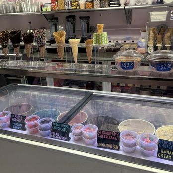Mara’s Ice Cream Parlor - Desserts Near Me - Rockaway Beach, New York Mara’s Ice Cream Parlor - Desserts Near Me - Rockaway Beach, New York