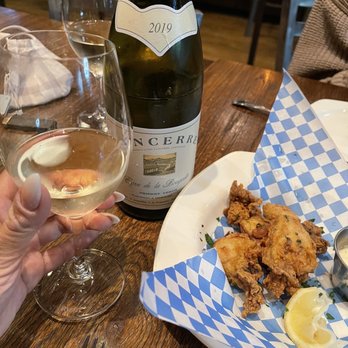 Taylor Shellfish Farms - White wine so refreshing! - Seafood Near Me - Seattle, Washington Taylor Shellfish Farms - White wine so refreshing! - Seafood Near Me - Seattle, Washington