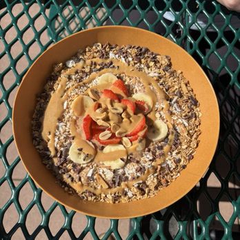 Juice Pub & Eatery - Bigfoot bowl - Juice Bars & Smoothies Near Me - Flagstaff, Arizona Juice Pub & Eatery - Bigfoot bowl - Juice Bars & Smoothies Near Me - Flagstaff, Arizona
