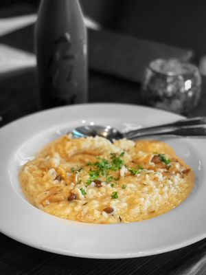 Vinum Japanese Fusion & Bar by null