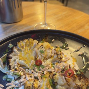 La Hummuseria - Cauliflower - Vegan Near Me - Madrid, M
