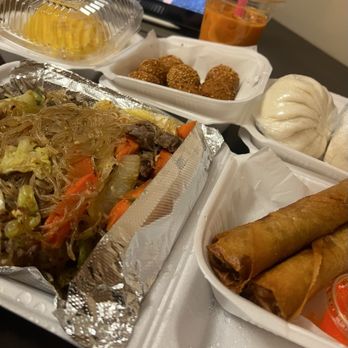 Saigon Flavor - Glass noodles, lumpia, pork buns, sesame balls, sticky rice with mango - Vietnamese Near Me - Ridgecrest, California