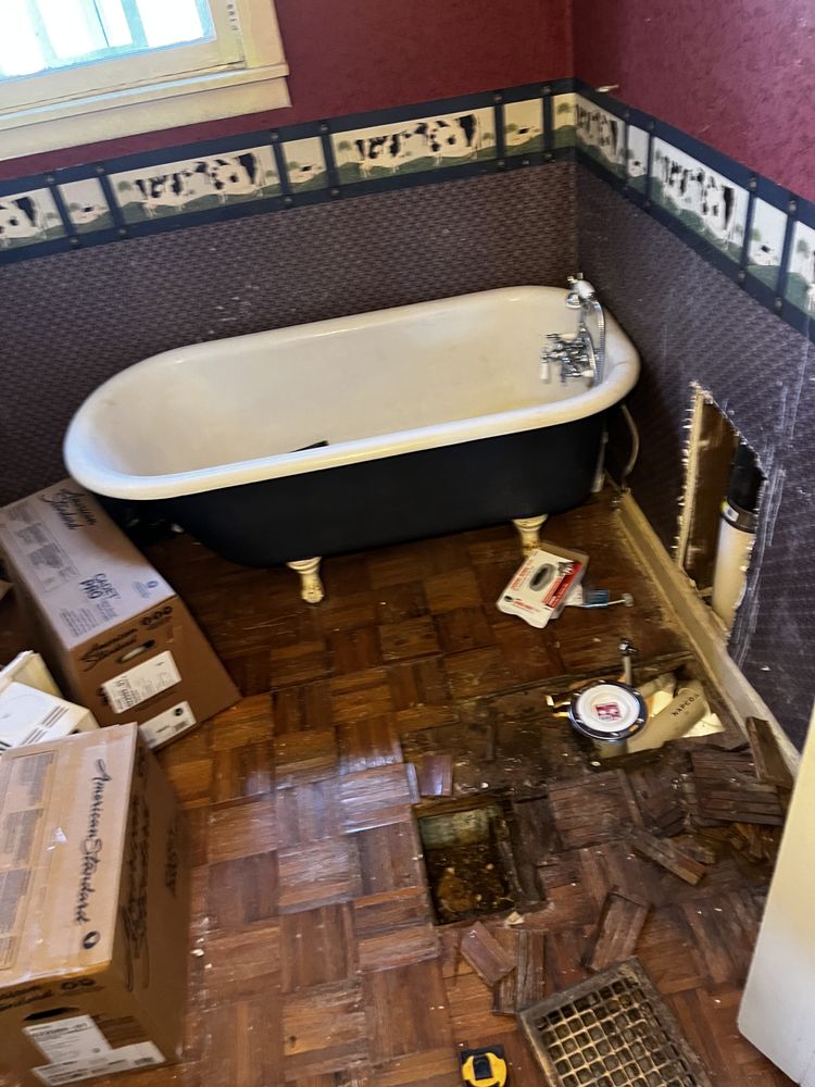 Slide of McCulloughs Men