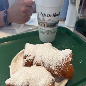 Cafe Du Monde - Beignets and Frozen Large Mocha - Coffee & Tea Near Me - New Orleans, Louisiana