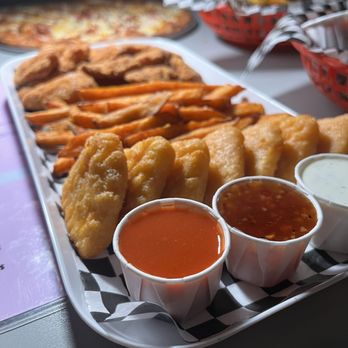 FreePlay Toronto - Bars Near Me - Toronto, Ontario