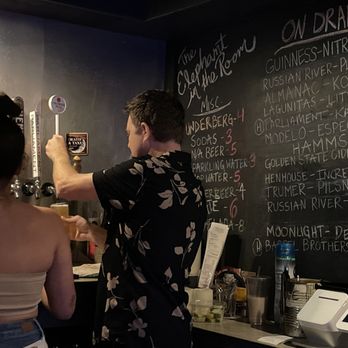 The Elephant in the Room - Coolest bar in Healdsburg - Pubs Near Me - Healdsburg, California The Elephant in the Room - Coolest bar in Healdsburg - Pubs Near Me - Healdsburg, California
