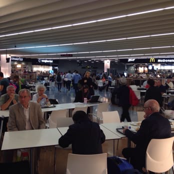 Aeroporto de Lisboa - Food court seating - Airports Near Me - Lisbon, 11