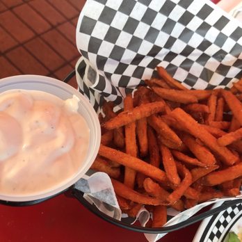 Cool Cat Cafe - Burgers Near Me - Kihei, Hawaii