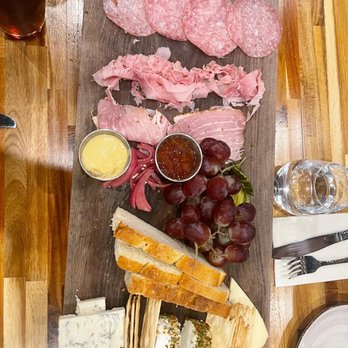 Brambly Park - charcuterie board - Parks Near Me - Richmond, Virginia