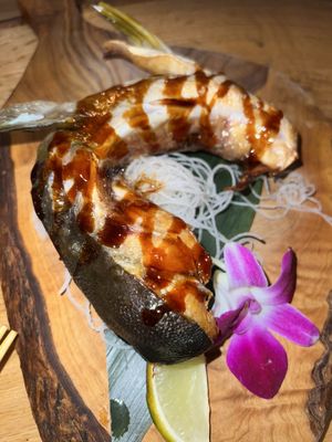 Tomo Sushi & Ramen by null