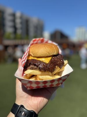 Burger Littles by null