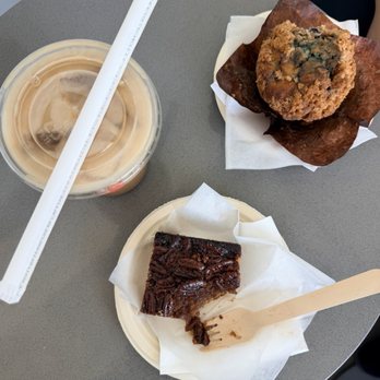 Soap Laundry Lounge - Treats and coffee - Coffee & Tea Near Me - San Antonio, Texas