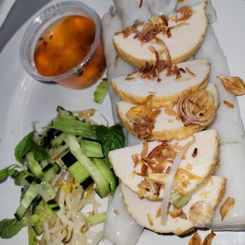 Fresh Tofu - Steamed rice roll, very good, lots to eat. - Vietnamese Near Me - Austin, Texas Fresh Tofu - Steamed rice roll, very good, lots to eat. - Vietnamese Near Me - Austin, Texas