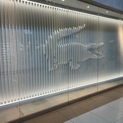 Grandes Almacenes Liverpools - Lacoste alligator Window Display