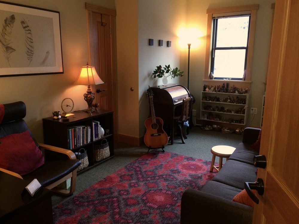 Jeanne Foss Swaine - grief counselor in Seattle, WA