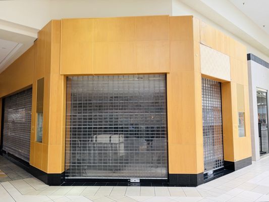 Boynton Beach Mall by null