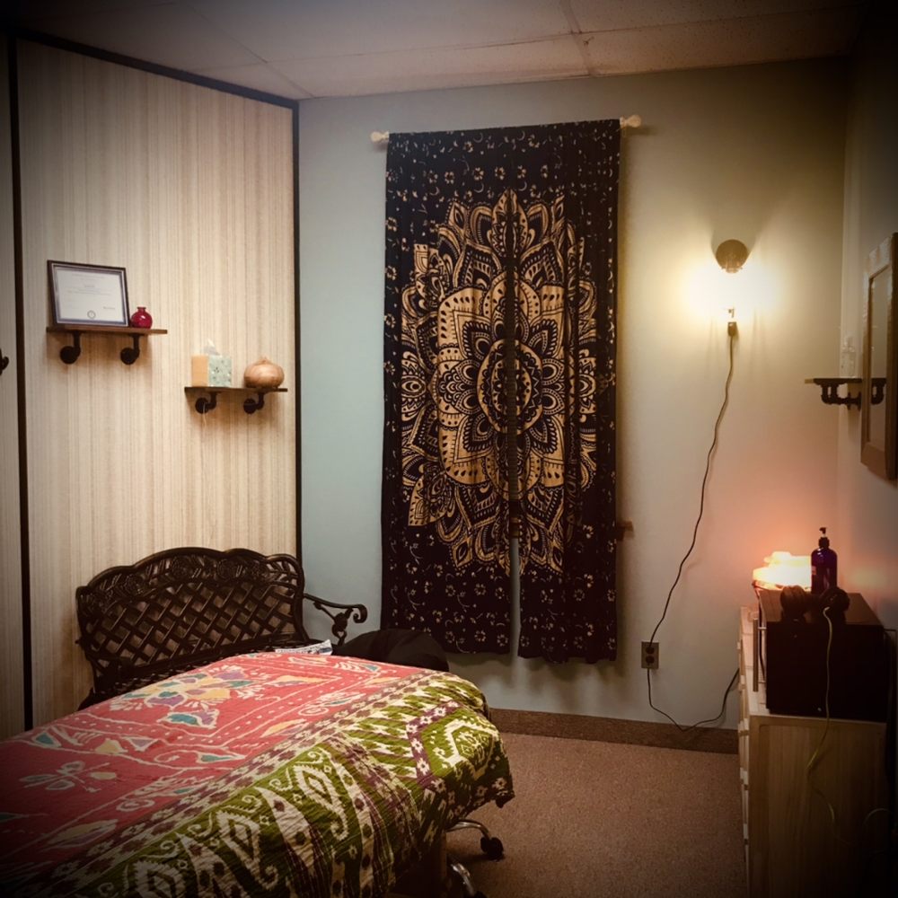 PROFESSIONAL MASSAGE WORKS Updated September 2024 11 Photos 1200 Converse St, Longmeadow