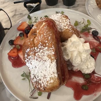The Honey Hole - Stuffed French toast - Breakfast & Brunch Near Me - Houston, Texas