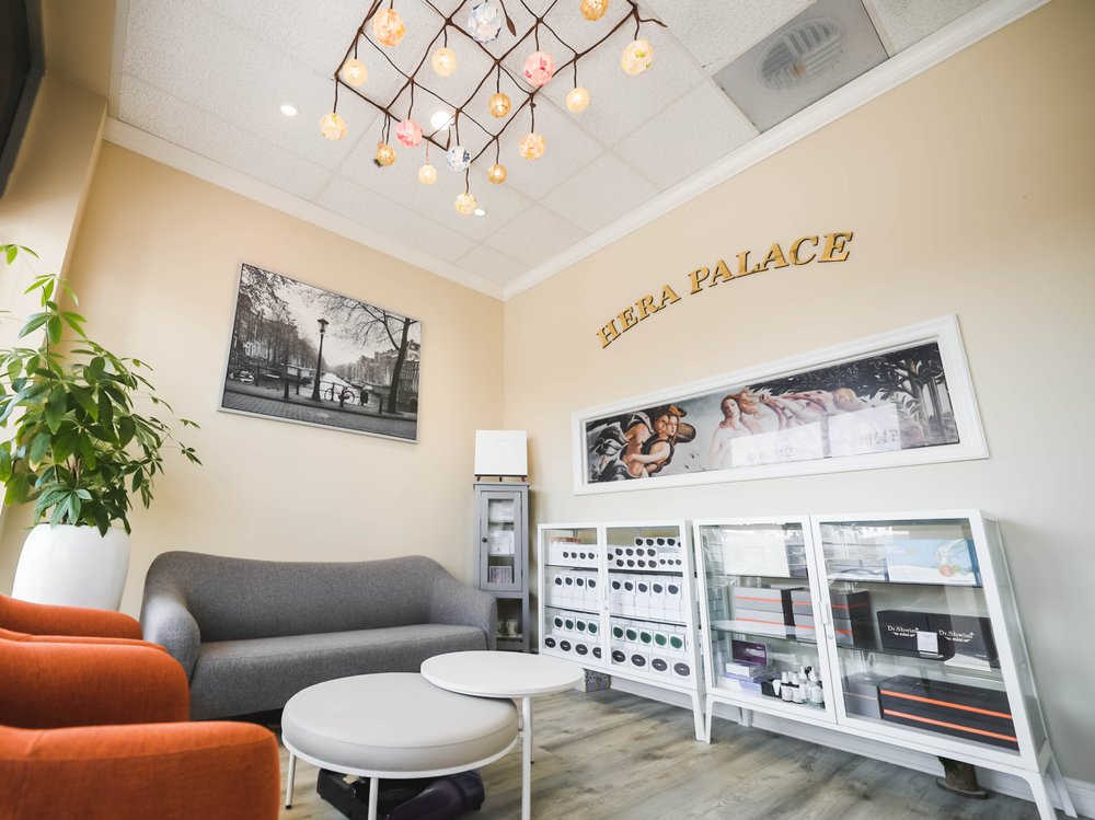 Hera Palace, Los Angeles Roadtrippers