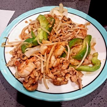 Gohan A.Y.C.E Buffet  - Chicken and shrimp hibachi grill. - Buffets Near Me - Tracy, California
