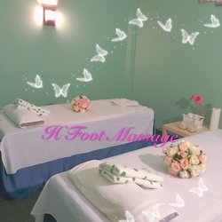 H Foot Massage