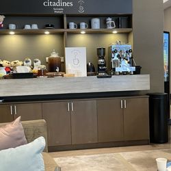 Citadines Salcedo - Lobby