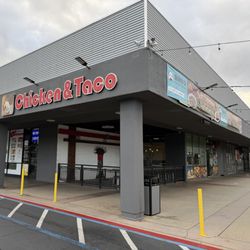Country Chicken & Taco - Outside