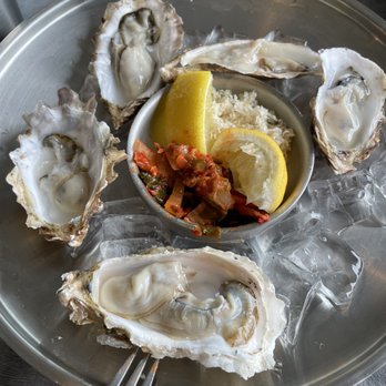 The Kannery - Kachemak Bay Oysters - Cocktail Bars Near Me - Homer, Alaska