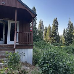 Cornucopia Lodge - Queen Cabin