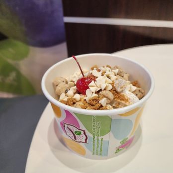 Yogurtland - Ice Cream & Frozen Yogurt Near Me - Cupertino, California Yogurtland - Ice Cream & Frozen Yogurt Near Me - Cupertino, California