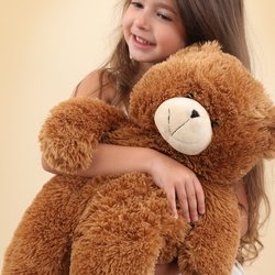 LiceDoctors - Baton Rouge - No need to bag her stuffed animals. It's the head not the house that counts. We have successfully treated 300,000 clients!
