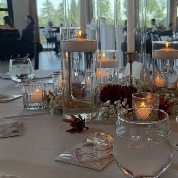 Flowers for Dreams - Centerpieces. - Florists Near Me - Detroit, Michigan Flowers for Dreams - Centerpieces. - Florists Near Me - Detroit, Michigan