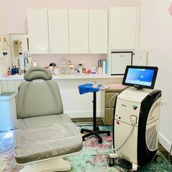 Alpenglow Aesthetics - Alma Laser
