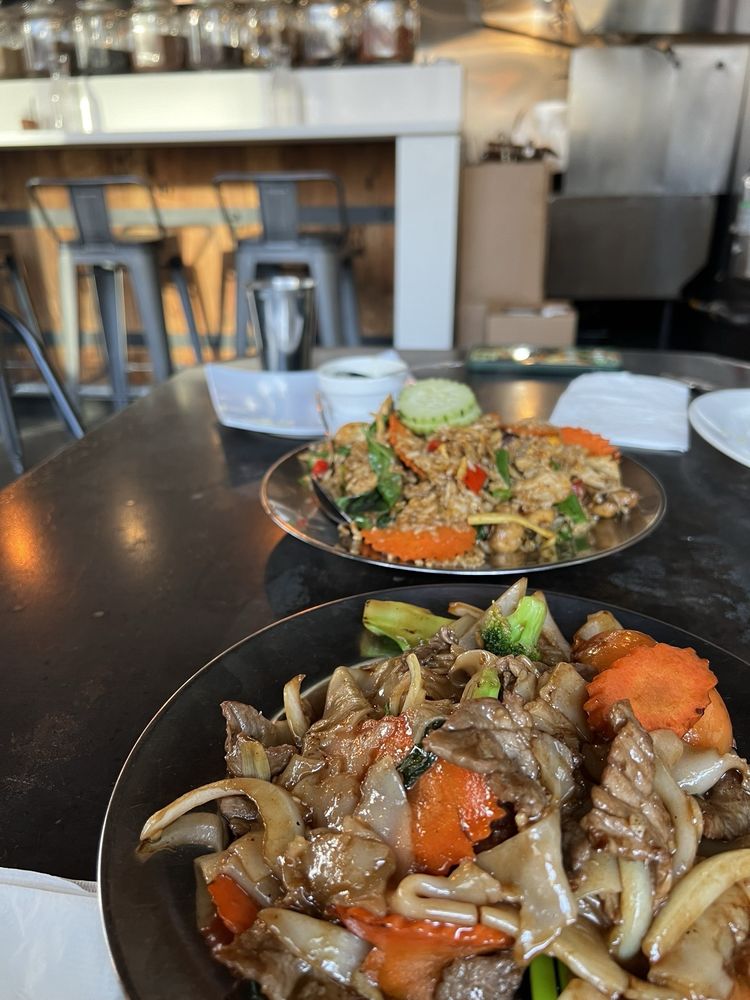 Manao Thai Street Eats