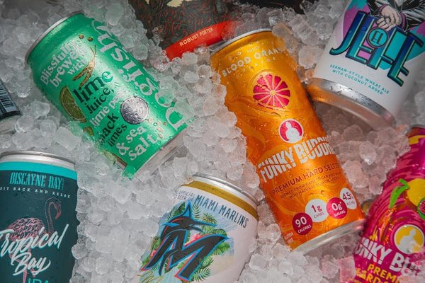 Saloni Bar by Meraki by null