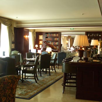 Globe Bar & Brasserie - Brasseries Near Me - Sydney, NSW